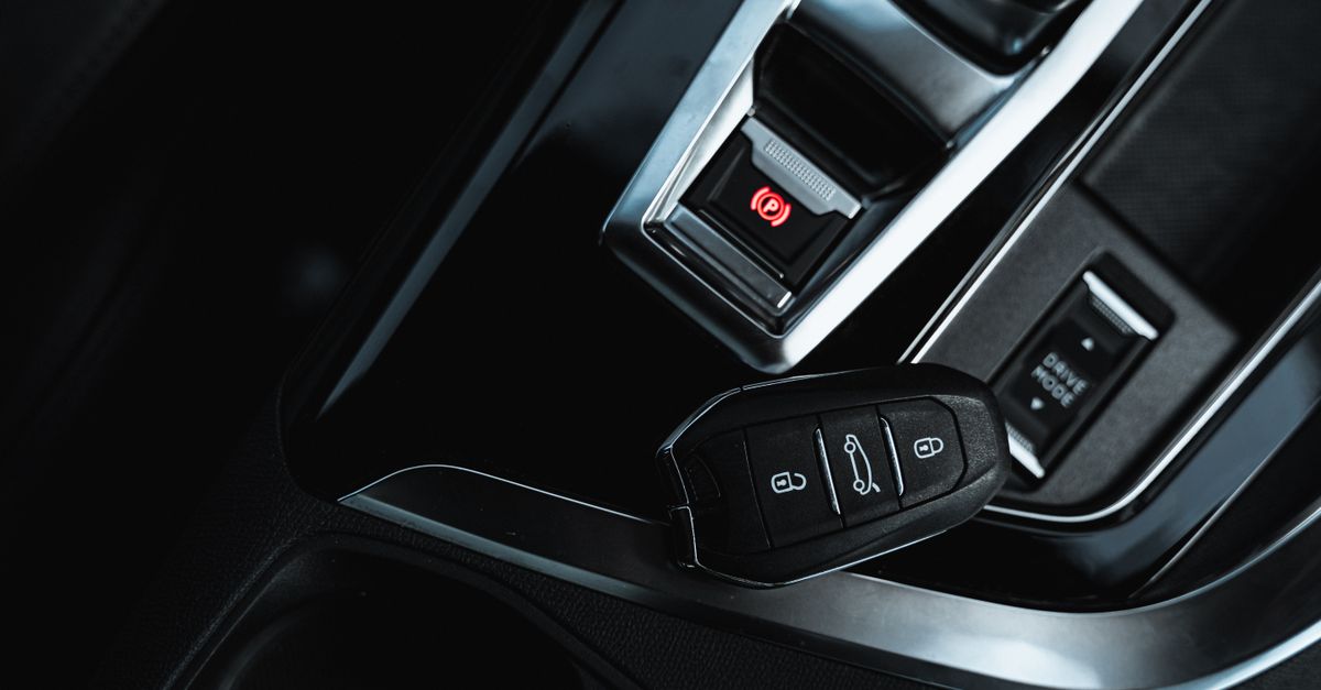 Honda car key fob — Midtown Locksmith NYC Inc